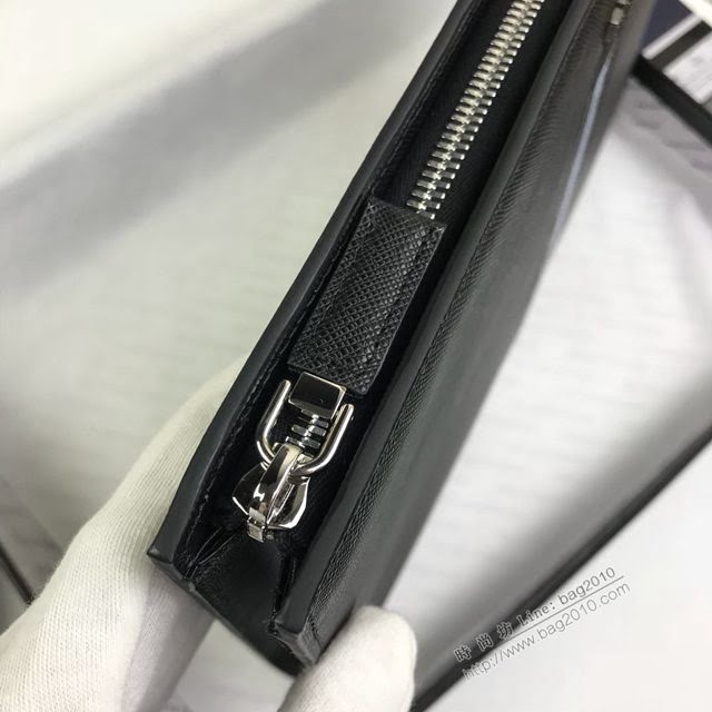 prada手包 普拉達2020最新款皮革手拿包 2VN003 Prada黑色男士手拿包  pyd2416